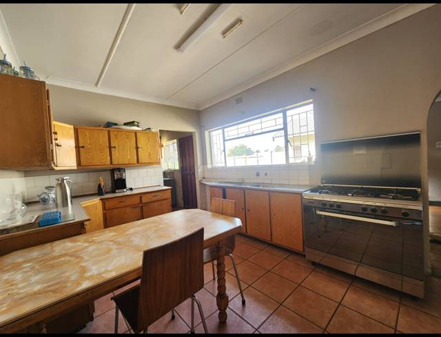 5 BEDROOM HOUSE FOR SALE IN MEYERTON CENTRAL